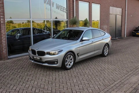 BMW 3-serie Gran Turismo 318d Centennial Executive | Facelift | Cruise control | HiFi audio | LED koplampen | Navigatie | Bluetooth | PDC | Regensensor | Lichtpakket | 17 inch