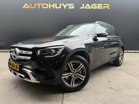Mercedes-Benz GLC-klasse 300e 4MATIC Business Solution AMG - Pano Stoelverwarming Cruise Carplay