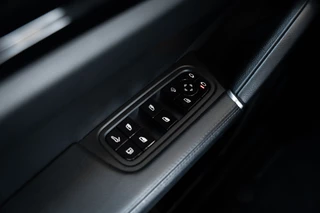 Porsche Cayenne – thumbnail 31