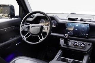 Land Rover Defender – thumbnail 16