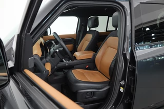 Land Rover Defender – thumbnail 6