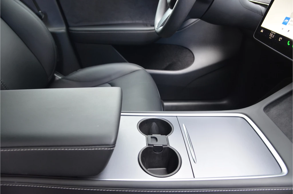 Tesla Model Y – foto 9