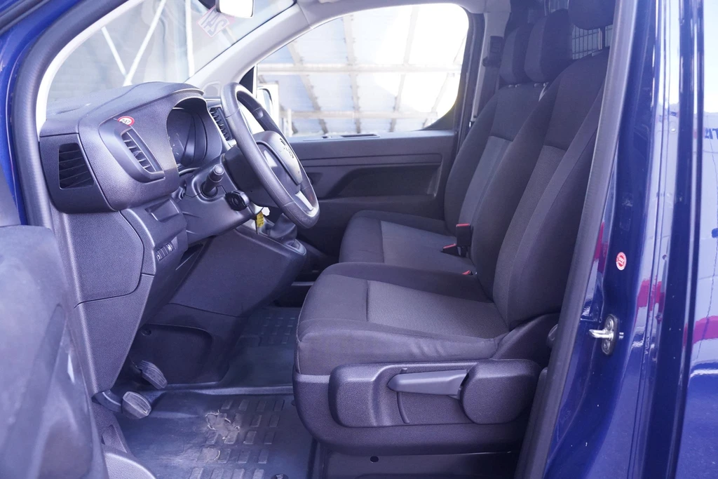 Opel Vivaro – foto 18