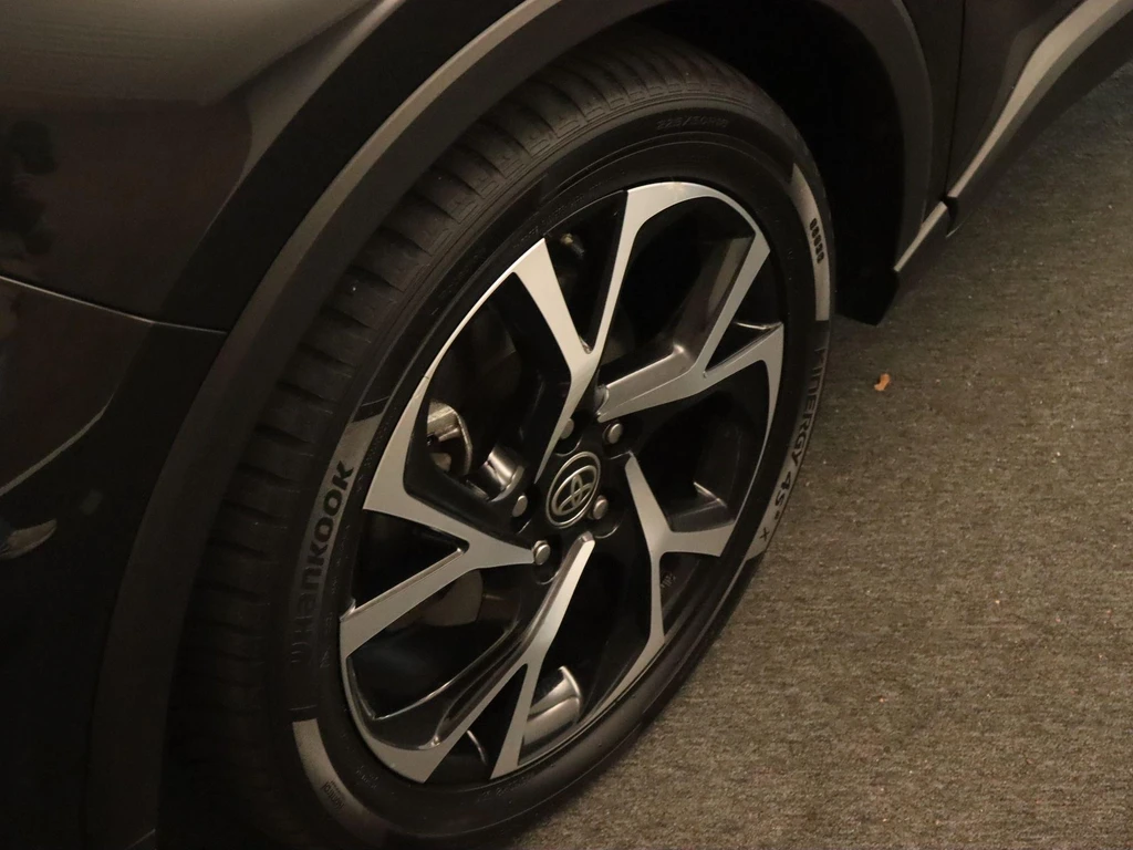 Toyota C-HR – foto 13