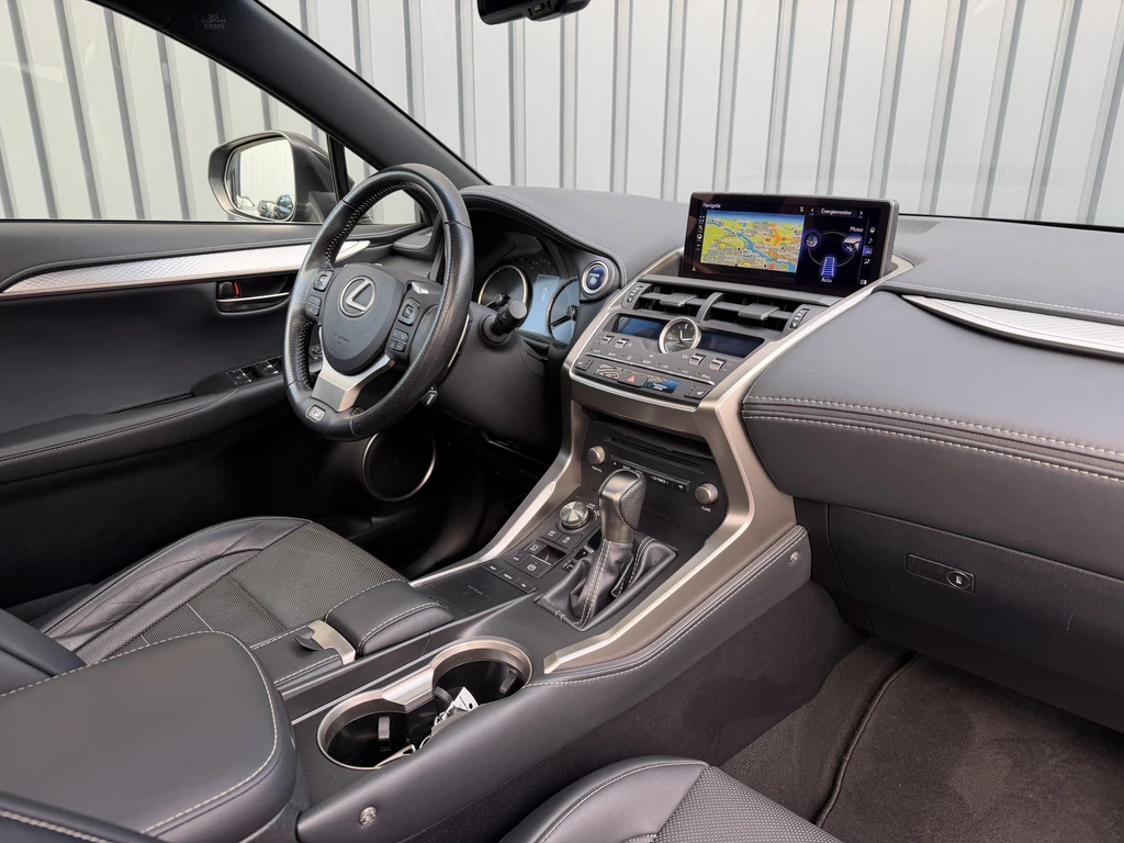 Lexus NX – foto 15