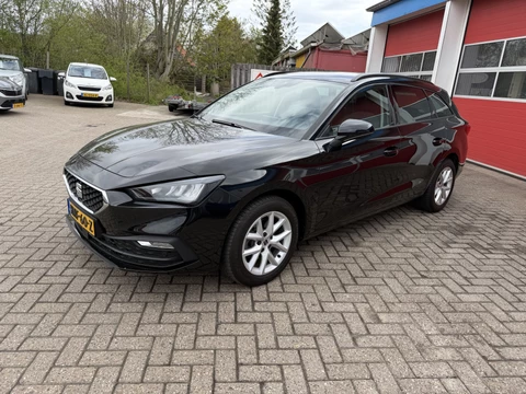 SEAT Leon Sportstourer 1.0 eTSI 111 PK | Style Business Intense | Automaat |