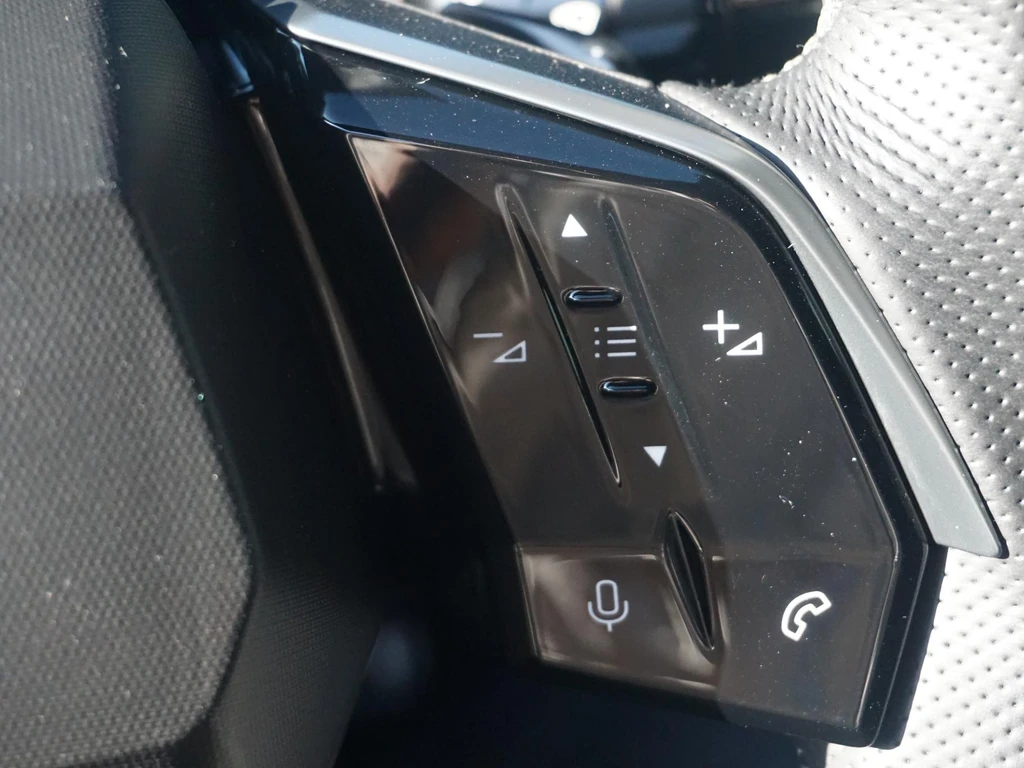 Peugeot e-3008 – foto 21