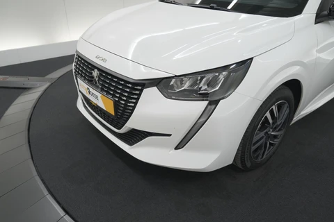 Peugeot 208 PureTech 75 Allure | Camera | Apple Carplay | Parkeersensoren | Climate Control
