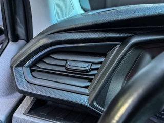 Volkswagen Transporter – thumbnail 47