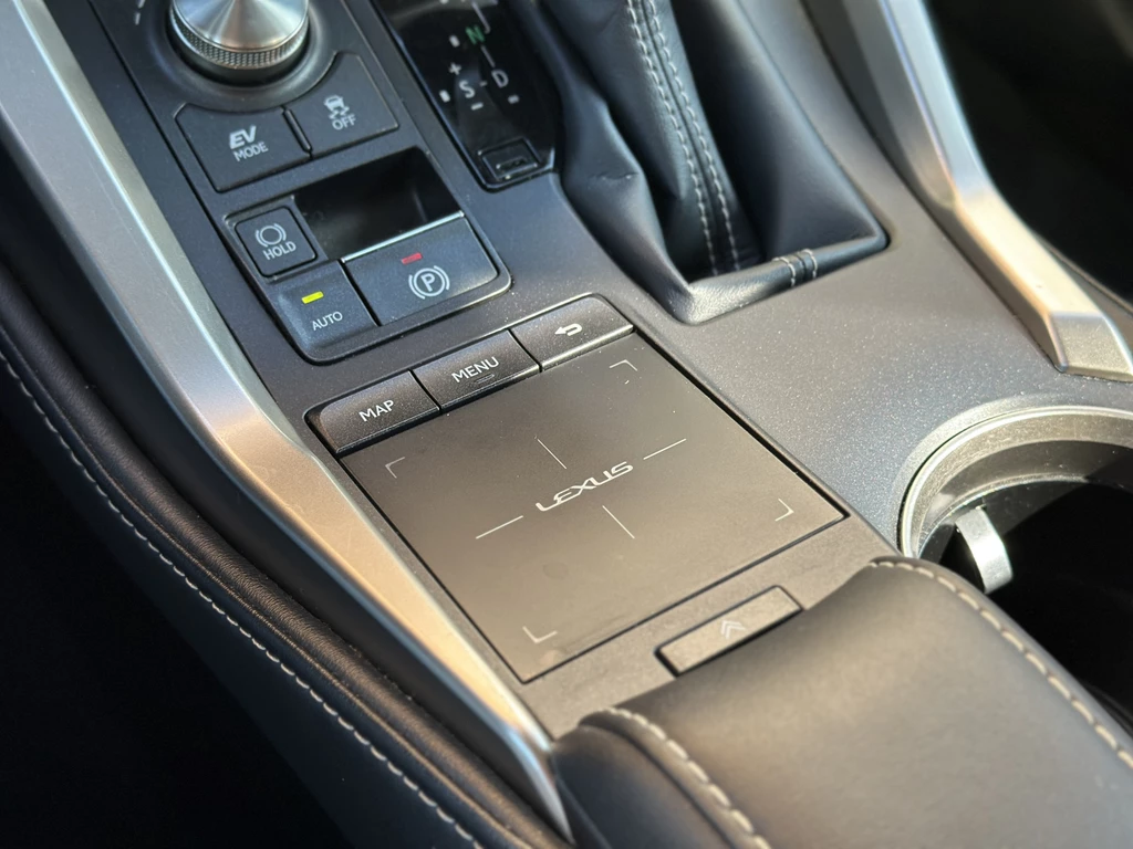 Lexus NX – foto 25