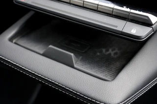 Renault Megane E-Tech – thumbnail 23