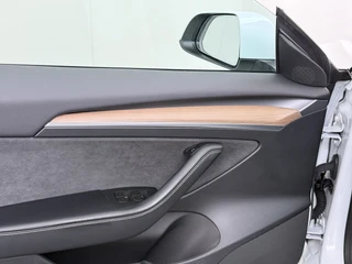 Tesla Model 3 – thumbnail 35