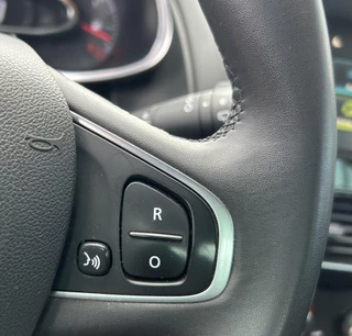 Renault Clio – thumbnail 25