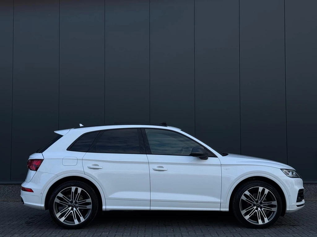 Audi SQ5 – foto 12