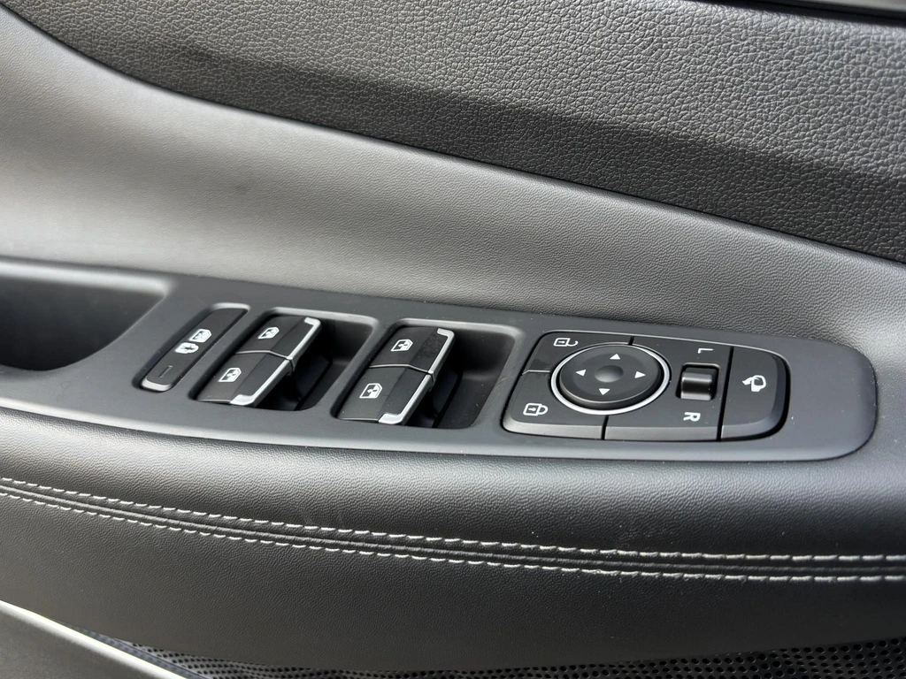 Hyundai Santa Fe – foto 22