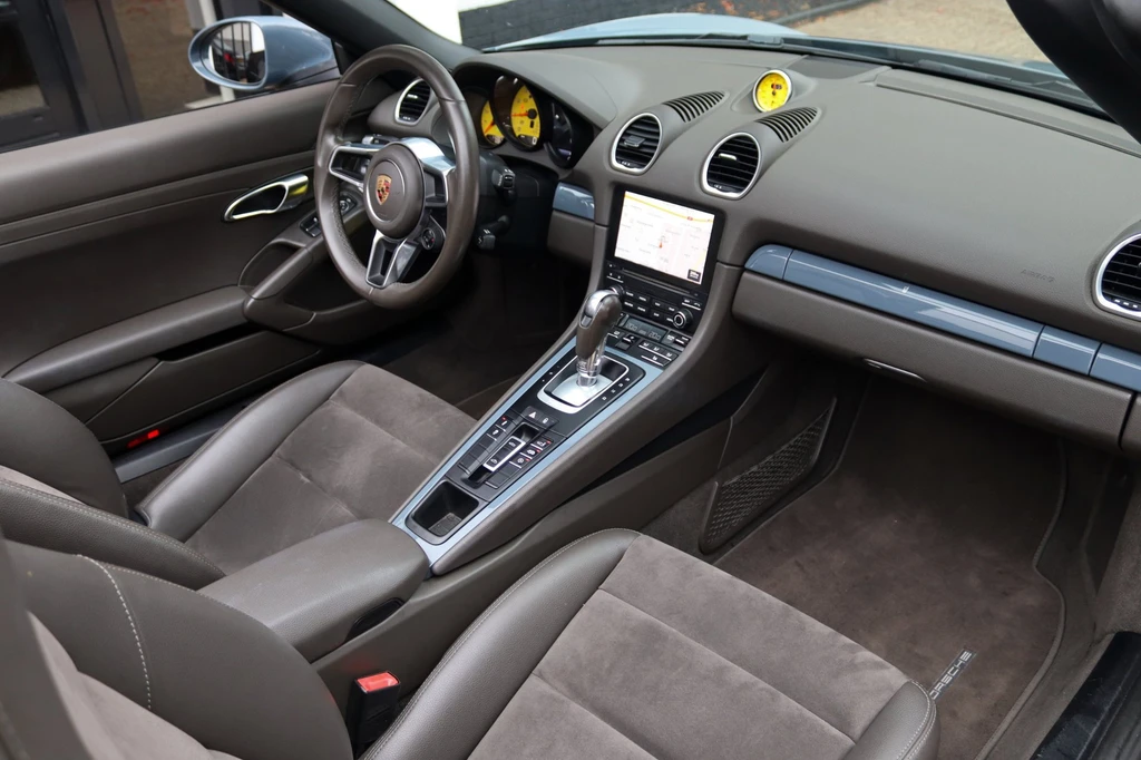 Porsche 718 – foto 21