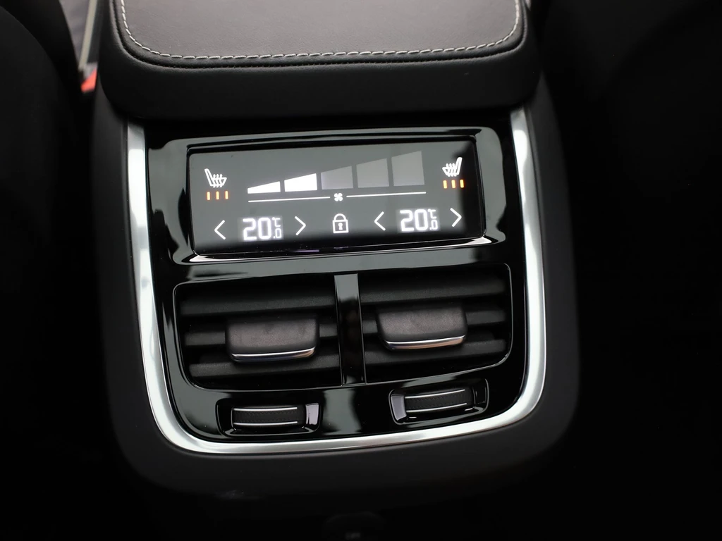 Volvo XC90 – foto 28