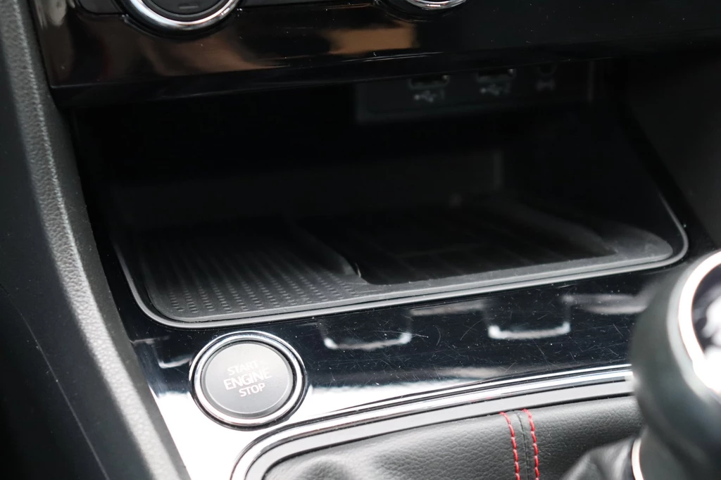 SEAT Leon – foto 18