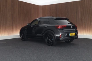 Volkswagen T-Roc – thumbnail 3