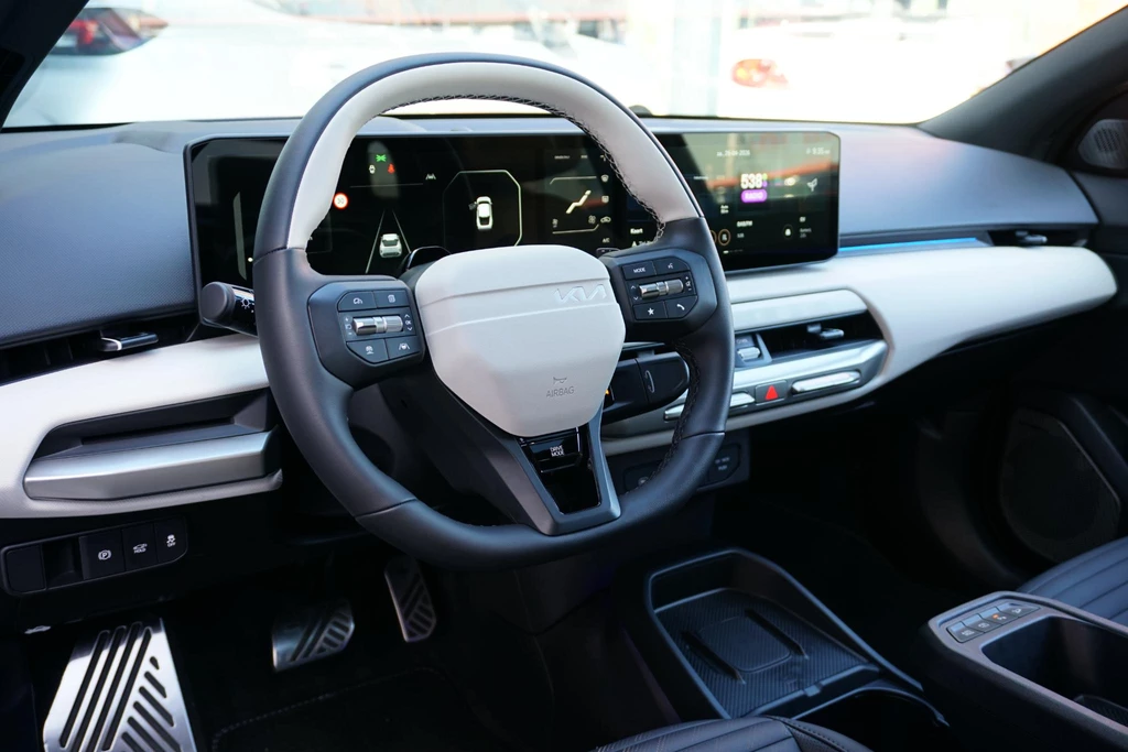 Kia EV4 – foto 19