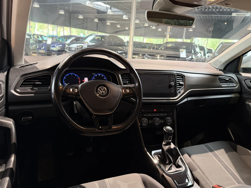 Volkswagen T-Roc – foto 16
