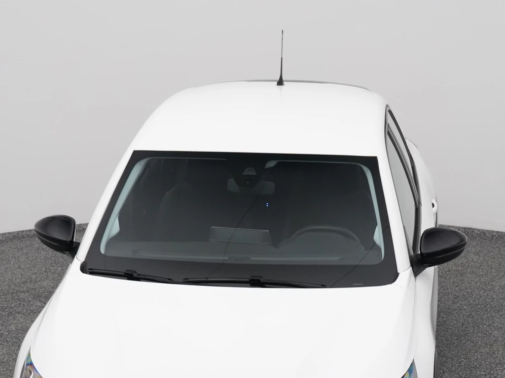 Peugeot e-208 – foto 35