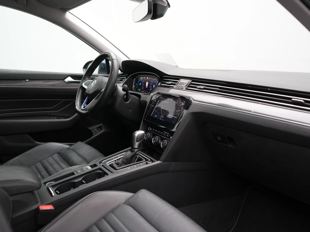 Volkswagen Passat – foto 13