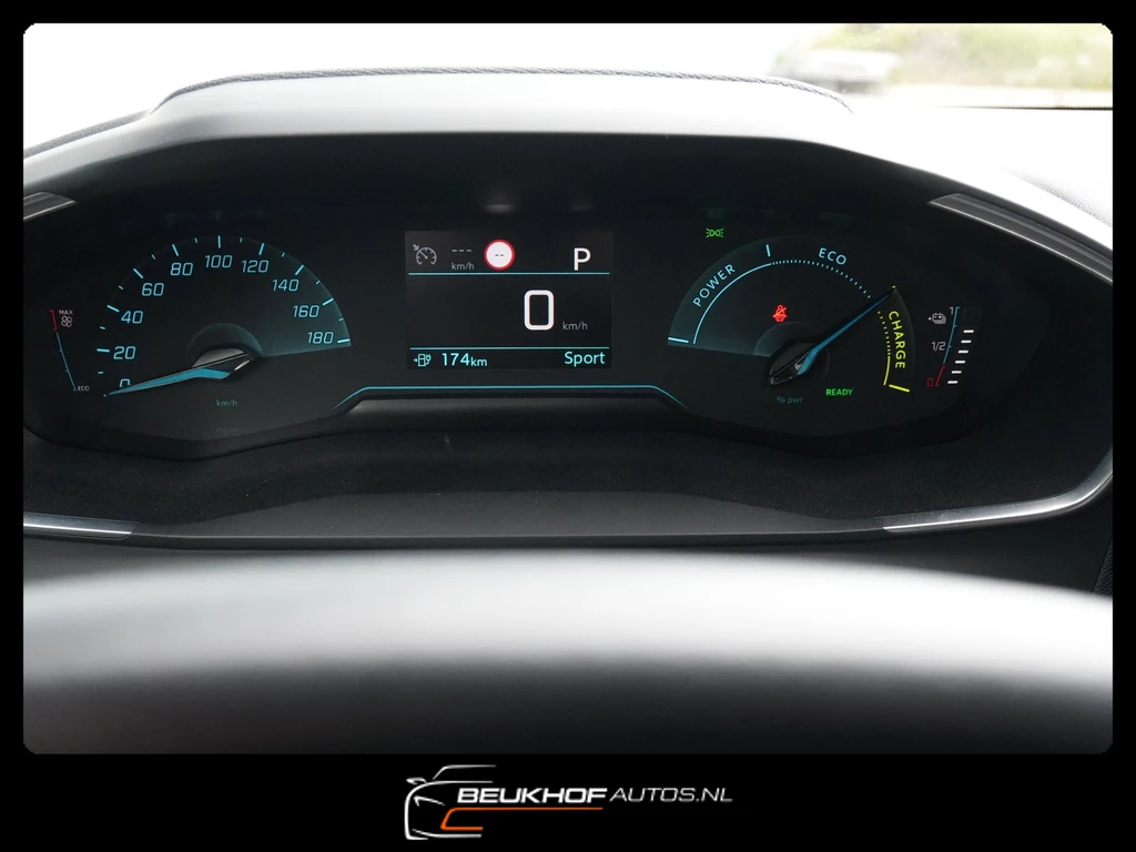 Peugeot e-208 – foto 29