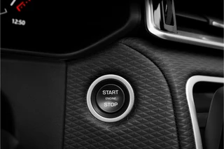 Land Rover Range Rover Velar – thumbnail 37