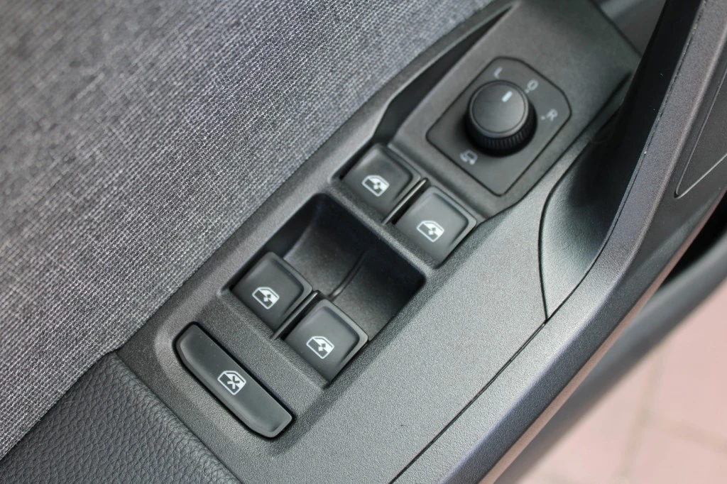 SEAT Arona – foto 16