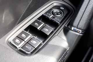 Porsche Cayenne – thumbnail 29
