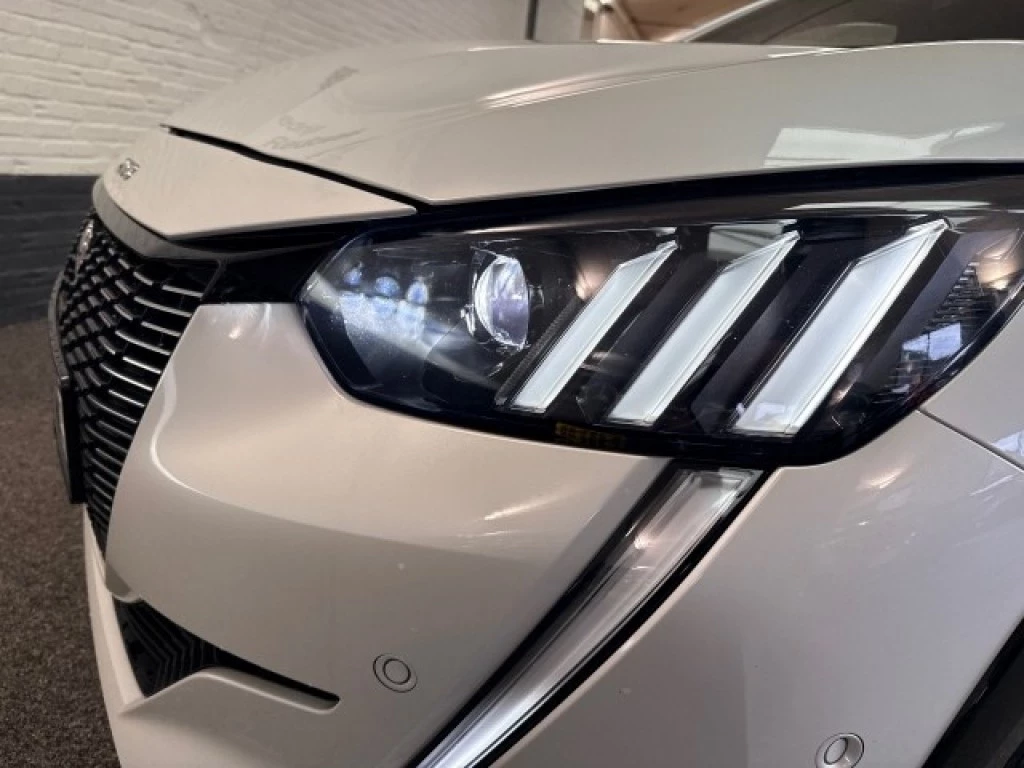 Peugeot 208 – foto 9