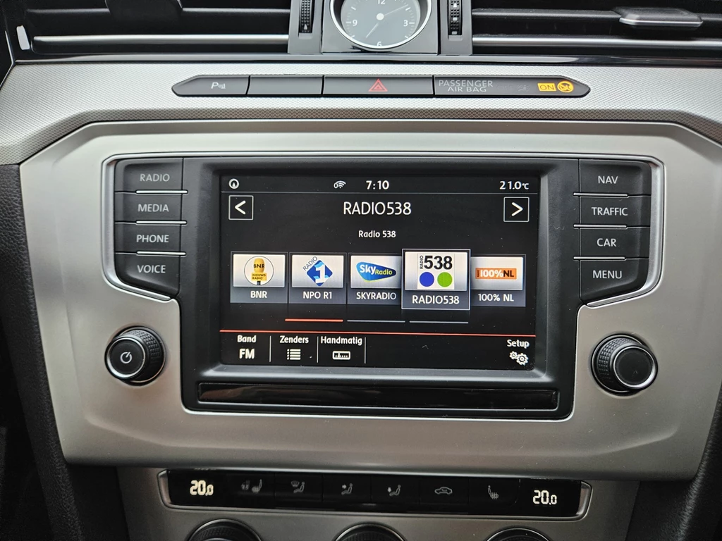 Volkswagen Passat – foto 14