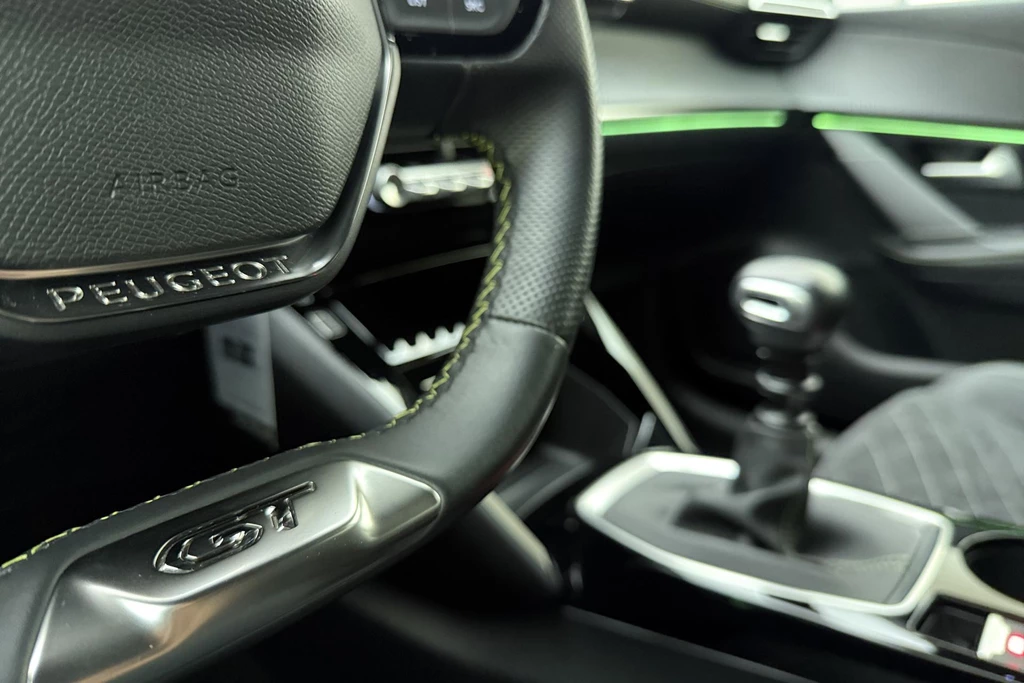 Peugeot 208 – foto 32