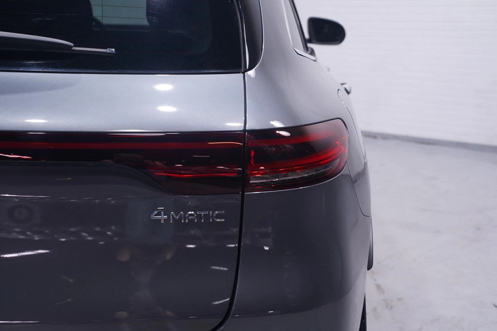 Mercedes-Benz EQC – foto 17