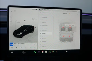 Tesla Model 3 – thumbnail 19