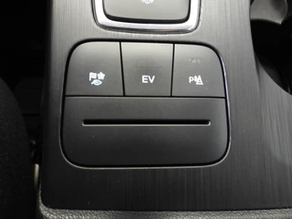 Ford Kuga – thumbnail 24