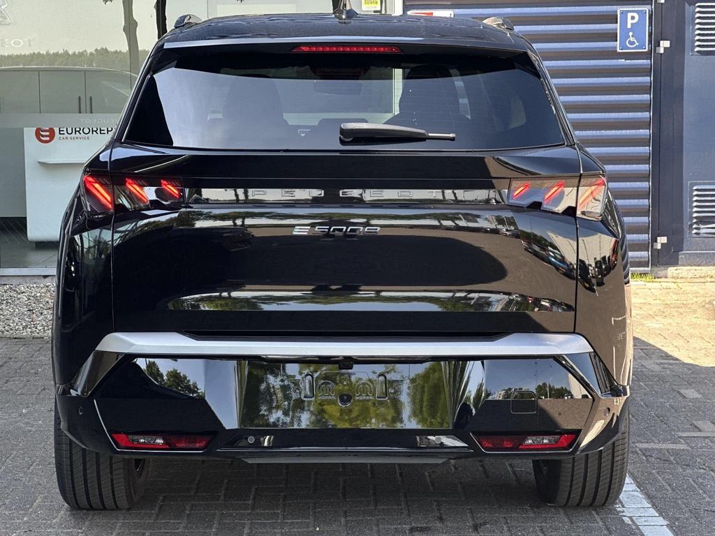 Peugeot e-5008 – foto 3