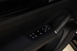 Porsche Cayenne – thumbnail 43