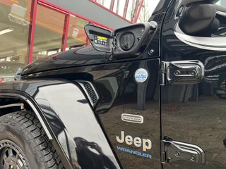 Jeep Wrangler – thumbnail 11