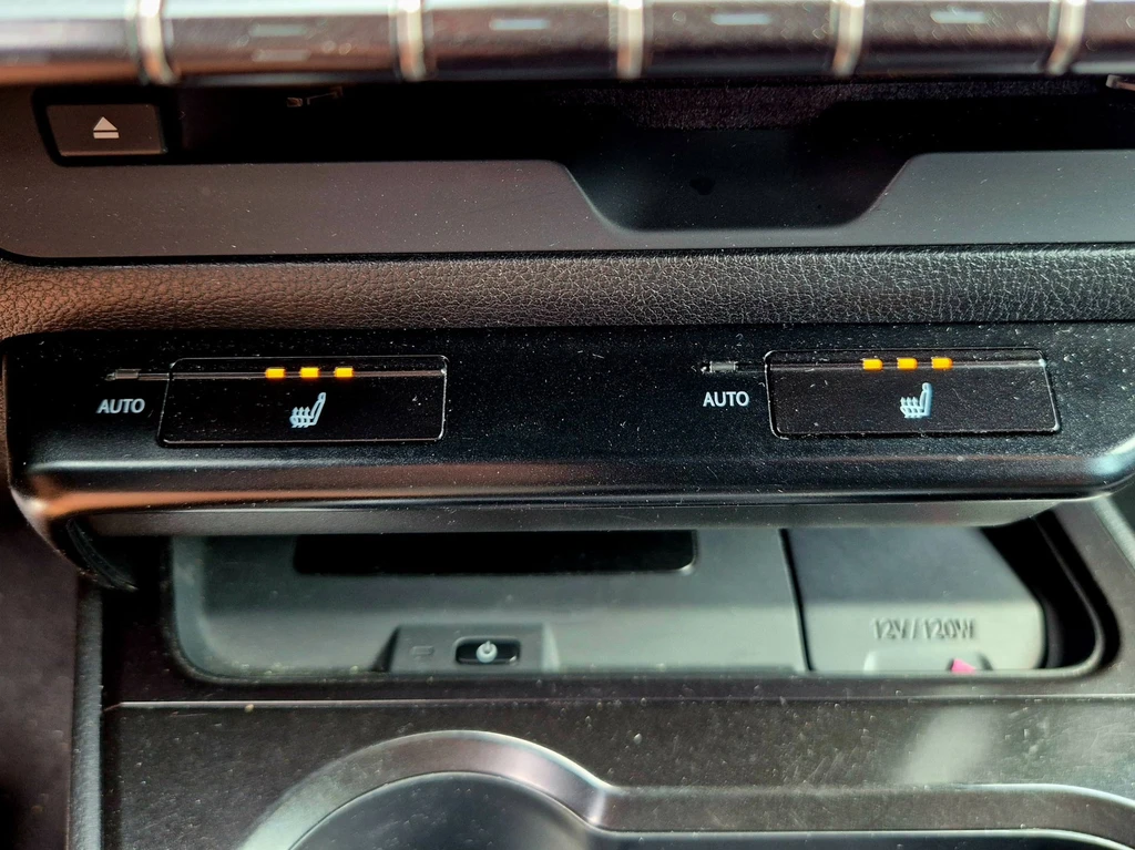 Lexus UX – foto 28