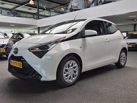 Toyota Aygo 1.0 VVT-i x-play