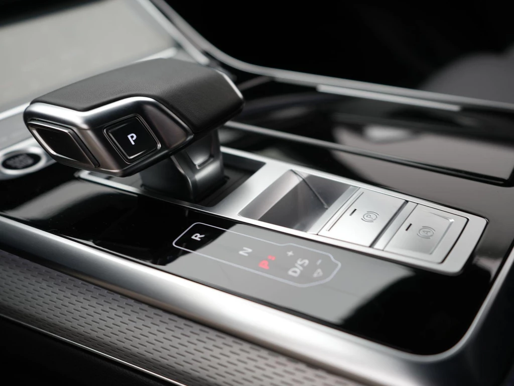 Audi Q8 – foto 34