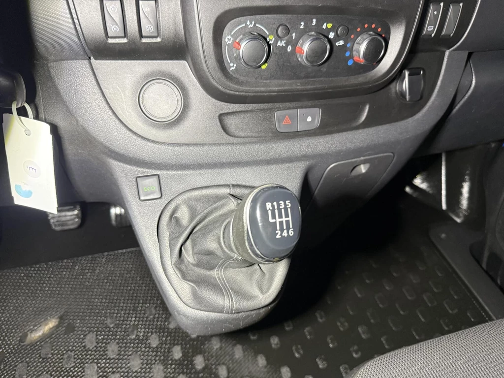 Renault Trafic – foto 24