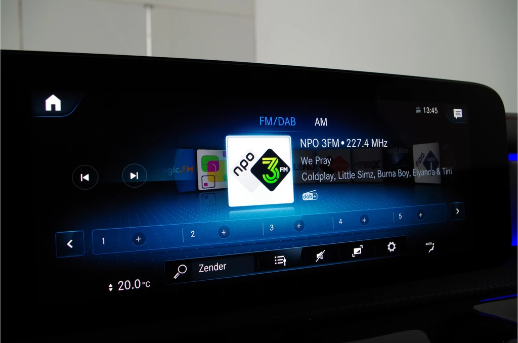 Mercedes-Benz CLA – foto 25
