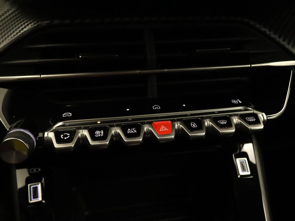 Peugeot 208 – foto 32
