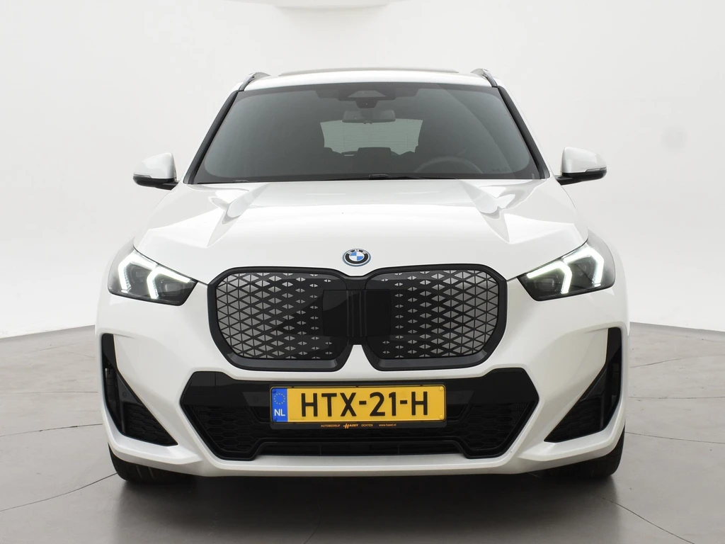 BMW iX1 – foto 7