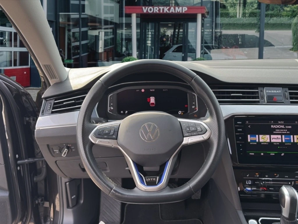 Volkswagen Passat – foto 16