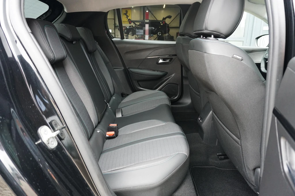 Peugeot 208 – foto 10