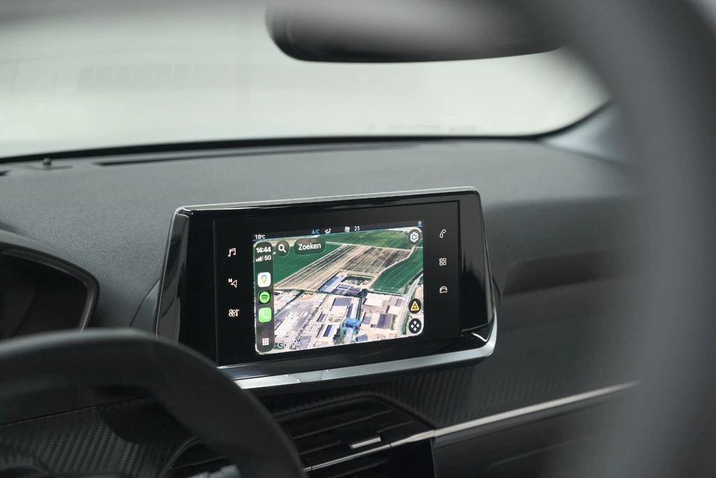 Peugeot 208 – foto 61